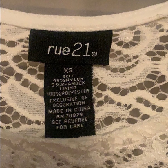 Dress - Picture 3 of 4